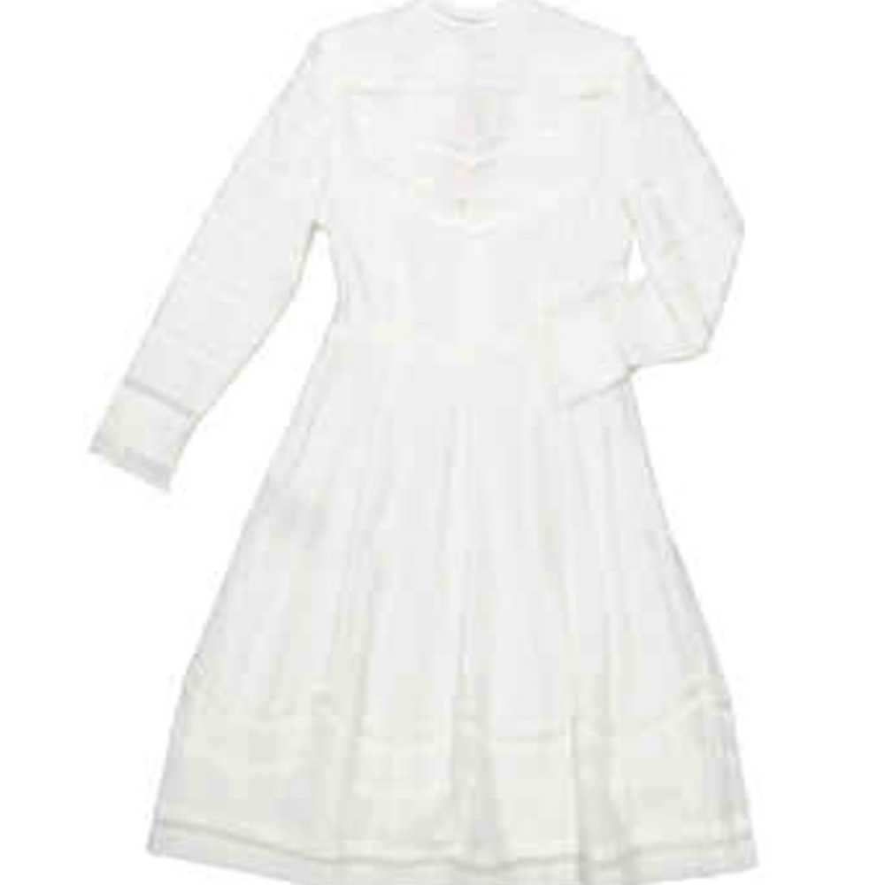 BURBERRY
Ophilia Lace Dress